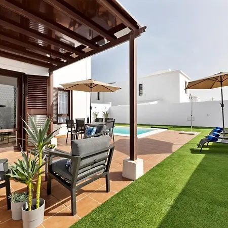 Lanzarote Arts Private Heated Pool