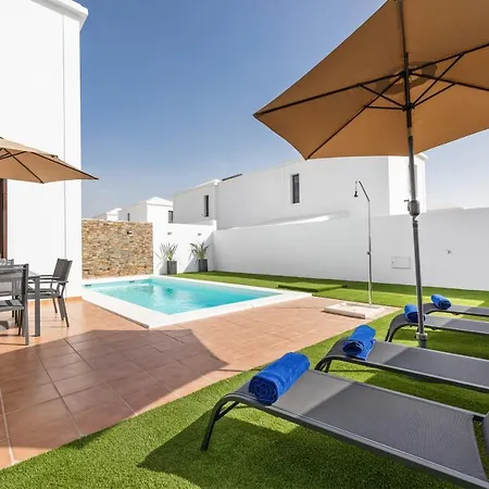 Lanzarote Arts Private Heated Pool
