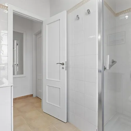 Lanzarote Arts Villa